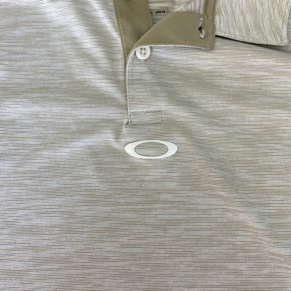 Mens Oakley Polo - Size L (fits like a M) - $25